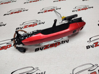 ручка наружная Mitsubishi Outlander 4 поколение 2023, 2.5 л., бензин, АКПП, красный, внедорожник 5 дв., передний привод