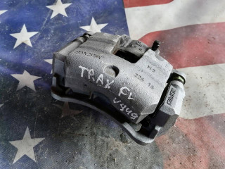 суппорт передний левый Chevrolet Trax 2 поколение 2023, 1.2 л., бензин, АКПП, внедорожник 5 дв.