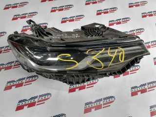 фара правая Cadillac XT6 1 поколение 2020, 3.6 л., бензин, АКПП, черный, внедорожник 5 дв., передний привод, 84758310