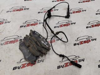 тормозные колодки Buick Encore GX 1 поколение 2022, 1.3 л., бензин, АКПП, красный, внедорожник 5 дв., полный привод