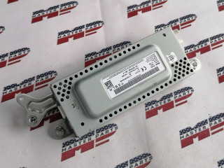 блок радио Tesla Model 3 1 поколение [рестайлинг] Highland 2023, электро, АКПП, серый, седан, задний привод, 1079749