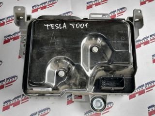 Блок управления BCM (Body Control Module) Tesla Model 3 1 поколение [рестайлинг] Highland 2023, электро, АКПП, серый, седан, задний привод, 1569303