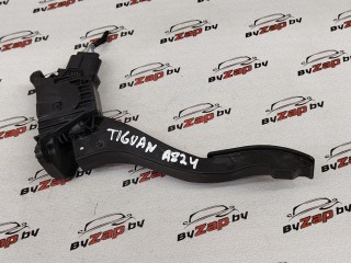 педаль Volkswagen Tiguan Allspace 1 поколение [рестайлинг] 2023, 2.0 л., бензин, АКПП, синий, внедорожник 5 дв., полный привод, 5QN.723.503.