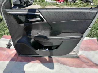 обшивка двери передняя правая Mitsubishi Outlander 4 поколение 2022, 2.5 л., бензин, АКПП, внедорожник 5 дв.