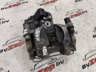 суппорт задний правый Volkswagen Tiguan Allspace 1 поколение [рестайлинг] 2023, 2.0 л., бензин, АКПП, синий, внедорожник 5 дв., полный привод, 5QN615406