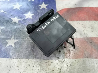 блок ABS Volkswagen Tiguan 2 поколение 2020, 2.0 л., бензин, АКПП, внедорожник 5 дв., 5Q0614517EB