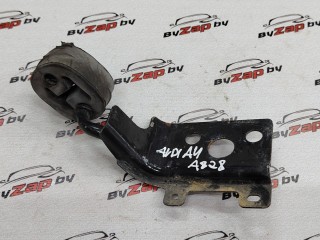 кронштейн глушителя Audi A4 B9 2019, 2.0 л., бензин, АКПП, серый, седан, полный привод