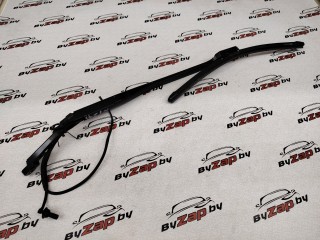 щеткодержатель (поводок стеклоочистителя, дворник) Lincoln Aviator 2 поколение 2020, 3.0 л., бензин, АКПП, белый, внедорожник 5 дв., полный привод, LC5B-17B589