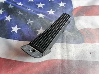 педаль Volvo XC60 2 поколение 2019, 2.0 л., бензин, АКПП, внедорожник 5 дв., 32269124