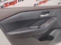 обшивка двери передняя левая Nissan Rogue T33 2022, 1.5 л., бензин, АКПП, черный, внедорожник 5 дв., передний привод - фото №4