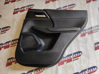 обшивка двери задняя правая Mitsubishi Outlander 4 поколение 2023, 2.5 л., бензин, АКПП, красный, внедорожник 5 дв., передний привод