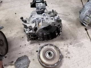 КПП автоматическая (АКПП) Volkswagen Atlas 1 поколение 2018, 3.6 л., бензин, АКПП, белый, внедорожник 5 дв., передний привод