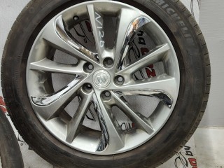 диск литой Buick Encore GX 1 поколение 2022, 1.3 л., бензин, АКПП, красный, внедорожник 5 дв., полный привод, 42508168