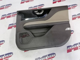 обшивка двери передняя правая Lincoln Corsair 1 поколение 2020, 2.0 л., бензин, АКПП, белый, внедорожник 5 дв., передний привод