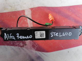 усилитель антенны Alfa Romeo Stelvio 1 поколение 2018, 2.0 л., бензин, АКПП, внедорожник 5 дв.