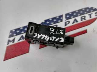 разъем AUX / USB Cadillac XT6 1 поколение 2020, 3.6 л., бензин, АКПП, черный, внедорожник 5 дв., передний привод, 13517055