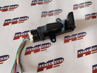 блок управления сиденьем Mitsubishi Outlander 4 поколение 2023, 2.5 л., бензин, АКПП, красный, внедорожник 5 дв., передний привод