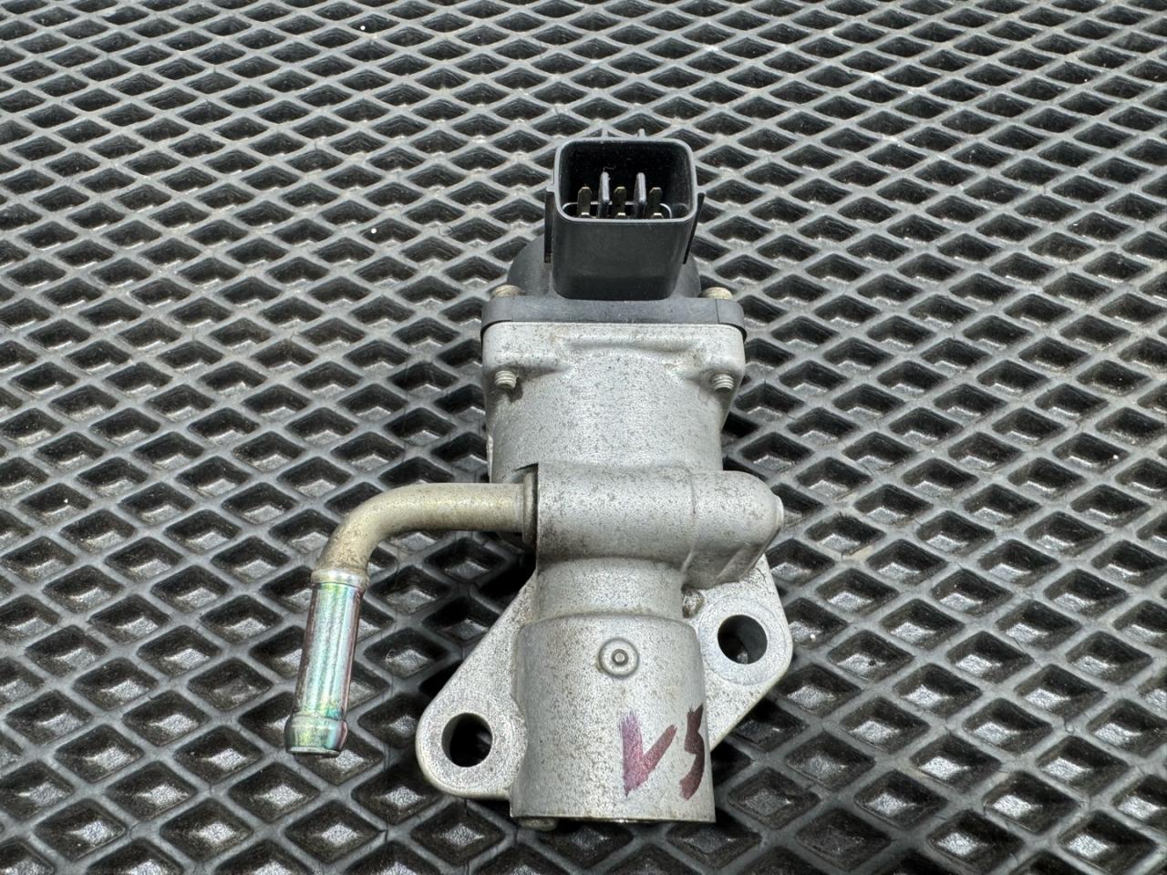 клапан вакуумного управления Volvo S40 2 поколение 2004, 1.8 л., B 4184 S11, бензин, МКПП, седан - фото №1