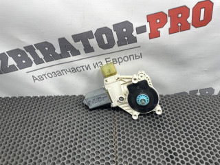 моторчик стеклоподъемника BMW 5 серия F07/F10/F11 F11 2010, 3.0 л., N57 D30 A, дизель, АКПП, универсал, 51337271563