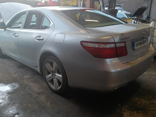 Lexus LS 4 поколение
