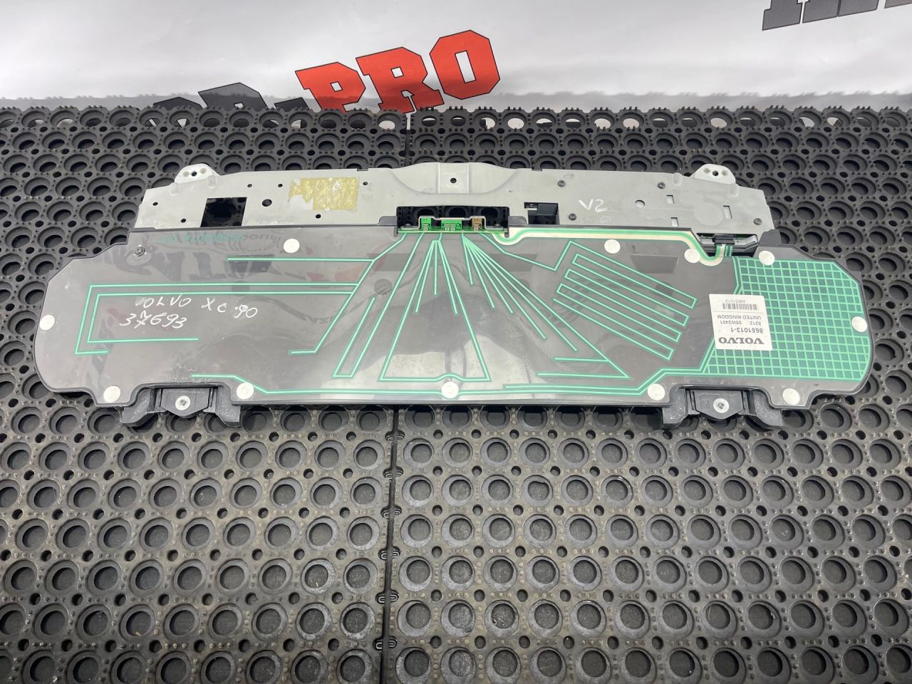 усилитель антенны Volvo XC90 1 поколение 2006, 2.4 л., D 5244 T, дизель, АКПП, 455 titanium grey pearl, внедорожник 5 дв., правый руль, 8651013-1, 30752184-1, 8651013, 30752184 - фото №1