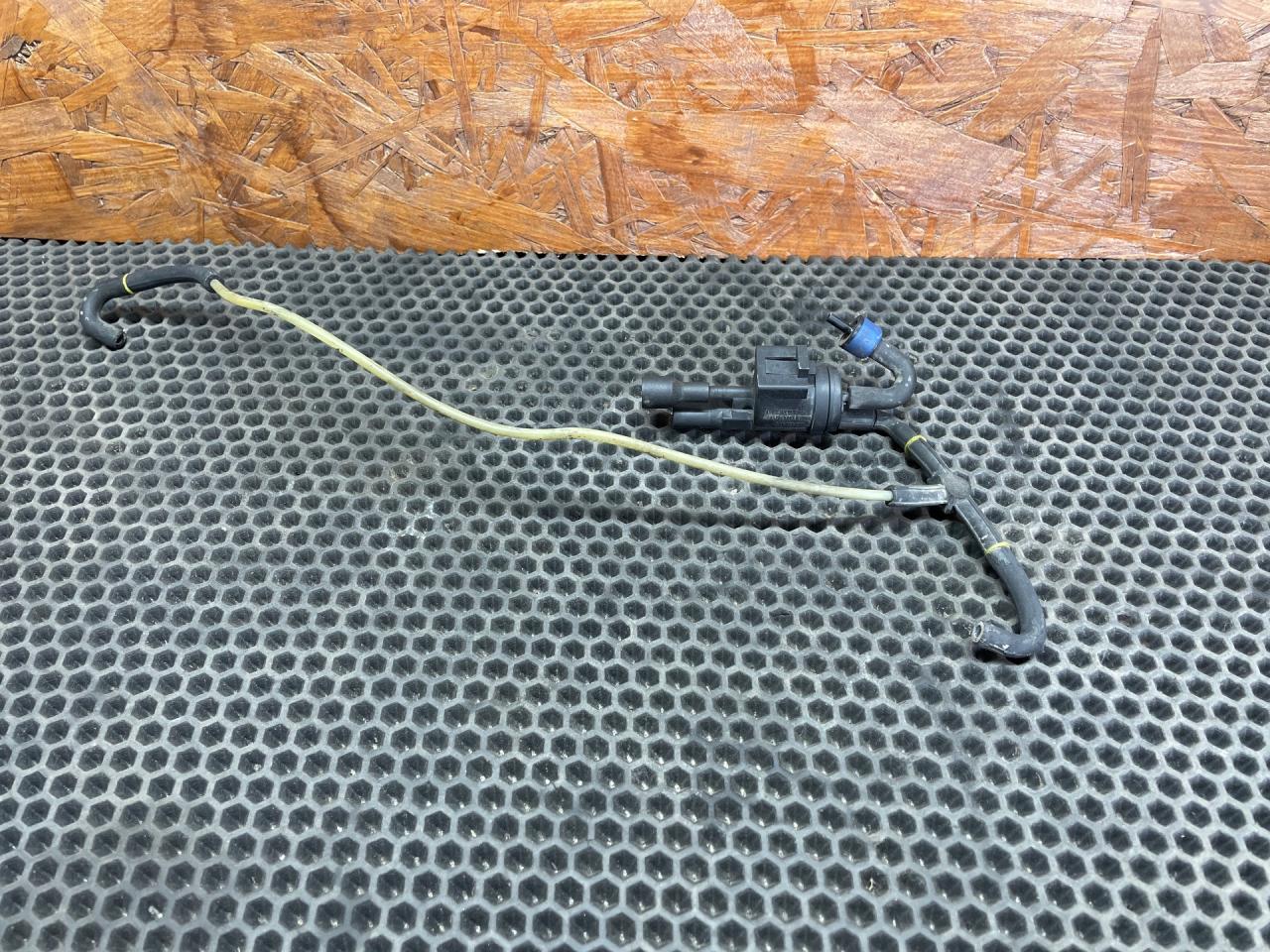 клапан EGR Mercedes-Benz E-Класс W211/S211 2005, 3.0 л., M 272.944, бензин, АКПП, универсал, 0025401497 - фото №1