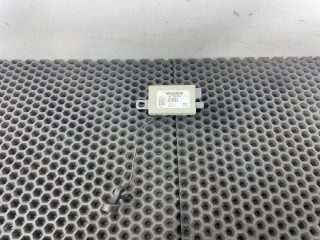 усилитель антенны Volvo C30 1 поколение [рестайлинг] 2011, 1.6 л., D 4162 T, дизель, 6МКПП, 466 barents blue pearl, хетчбэк 3 дв., передний привод, правый руль, 30732030