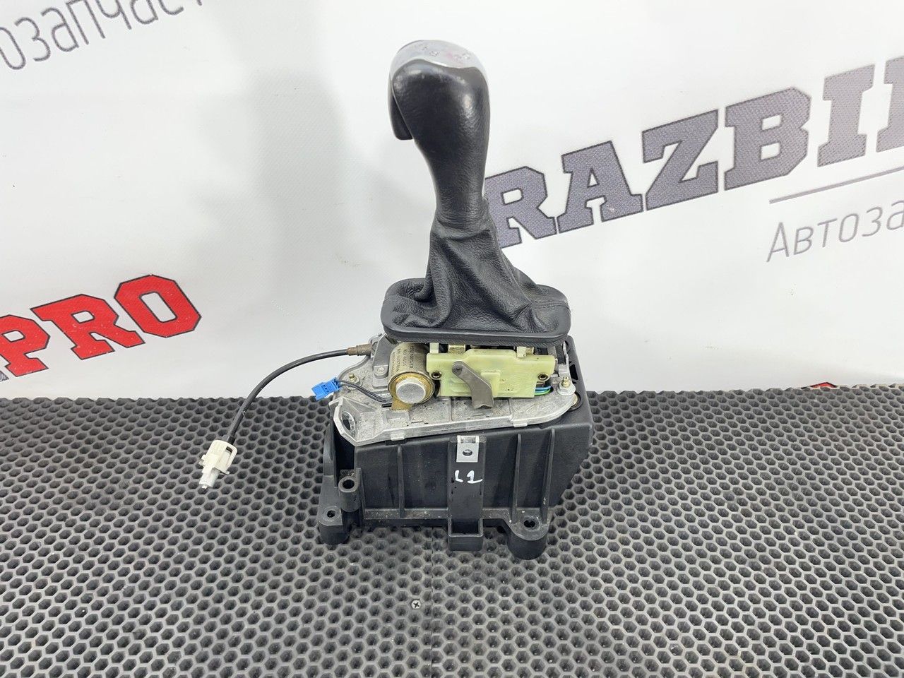 модуль управления селектора АКПП Land Rover Range Rover 3 поколение 2002, 2.9 л., M 57 D 30, дизель, АКПП, внедорожник 5 дв., UCB000041 - фото №1