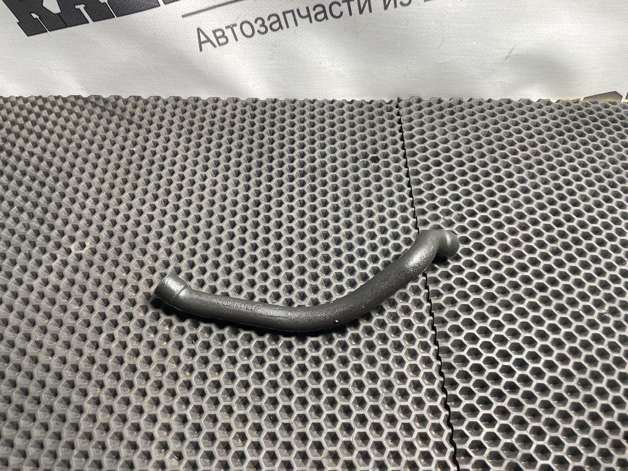 воздуховод ДВС (Вентиляционный канал) Mercedes-Benz E-Класс W211/S211 W211 2003, 1.8 л., M 271.941, бензин, АКПП, c185 melanitschwarz, универсал, правый руль, A2710160281 - фото №1