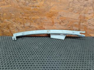 направляющая стекла Volvo V70 2 поколение 2002, 2.4 л., B 5244 T3, бензин, МКПП, универсал