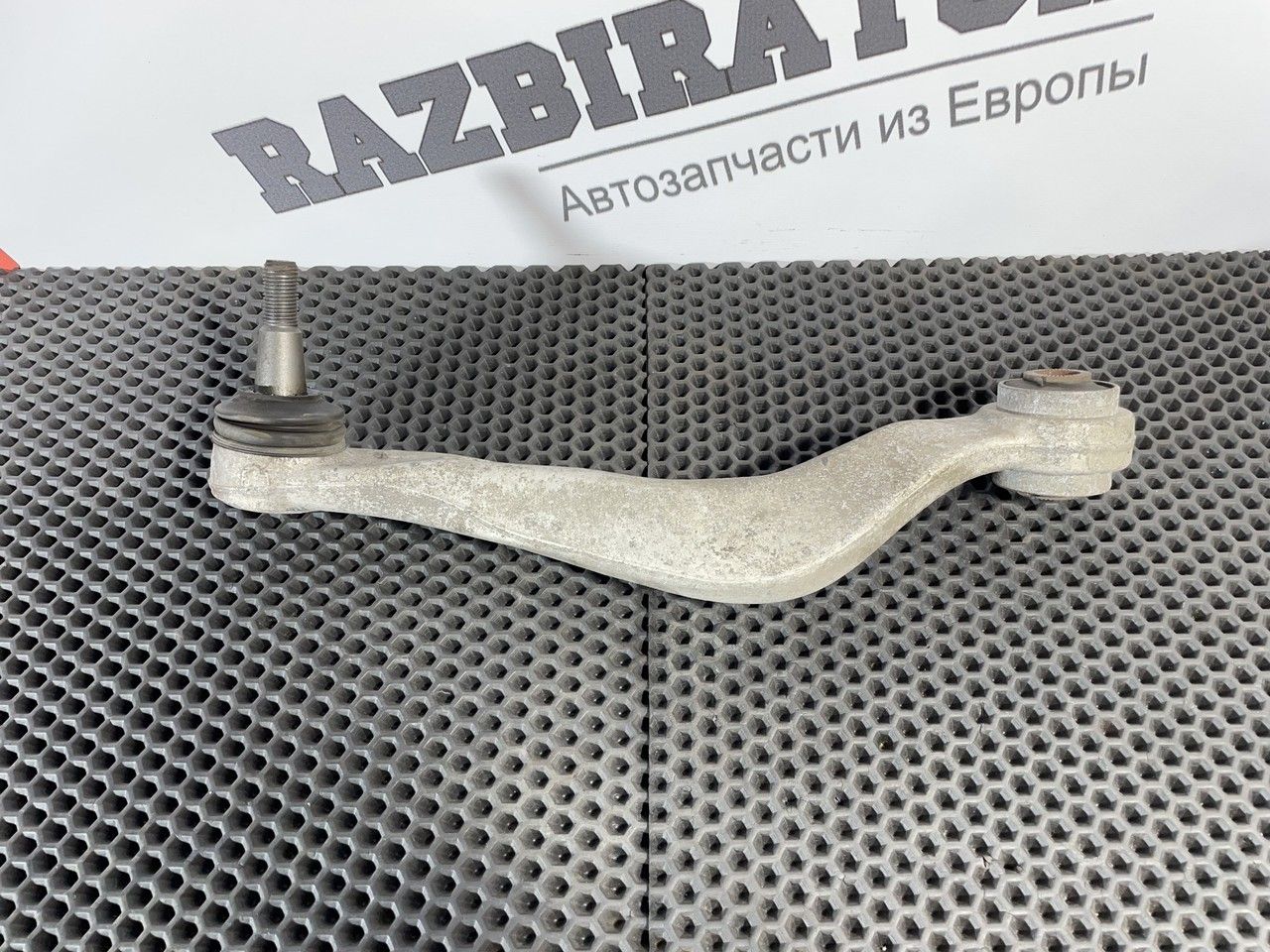 рычаг задний правый Lexus LS 4 поколение (2006 - 2009), 4.6 л., 1UR-FSE, бензин, АКПП, 1f2, седан, задний привод, правый руль, 4879050080 - фото №1