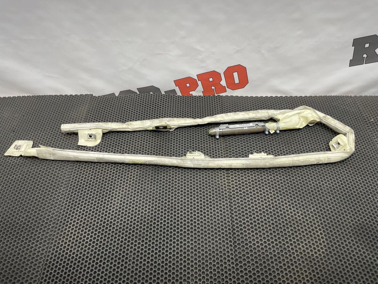 подушка безопасности боковая (шторка) Mercedes-Benz E-Класс W212/S212/C207/A207 W212 2009, 2.1 л., OM 651.924, дизель, 6МКПП, 040, седан, задний привод, правый руль, A2128600602 - фото №1