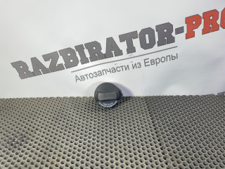 пробка топливного бака Volvo XC90 1 поколение 2006, 2.4 л., D 5244 T, дизель, АКПП, 455 titanium grey pearl, внедорожник 5 дв., правый руль, 31303817