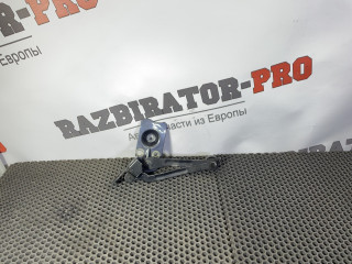 петля крышки багажника Volvo XC90 1 поколение 2006, 2.4 л., D 5244 T, дизель, АКПП, 455 titanium grey pearl, внедорожник 5 дв., правый руль, 30674750