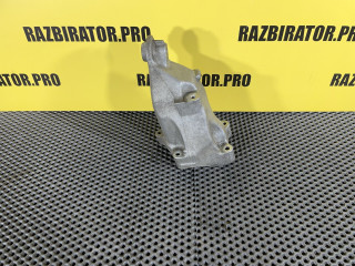 кронштейн двигателя Mercedes-Benz E-Класс W212/S212/C207/A207 W212 2010, 2.1 л., OM 651.925, дизель, 6МКПП, седан, A6512233404