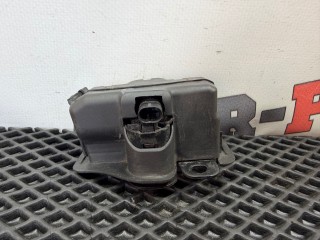 замок капота Mercedes-Benz C-Класс W203/S203/CL203 [рестайлинг] W203.046 2005, 1.8 л., M 271.946, бензин, АКПП, седан, A2038800060, 2038800060