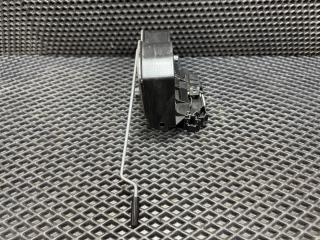 замок двери передней левой BMW 5 серия E60/E61 [рестайлинг] E60 2008, 2.0 л., N47 D20 A, дизель, АКПП, 354 titansilber metallic, седан, правый руль, 7202145