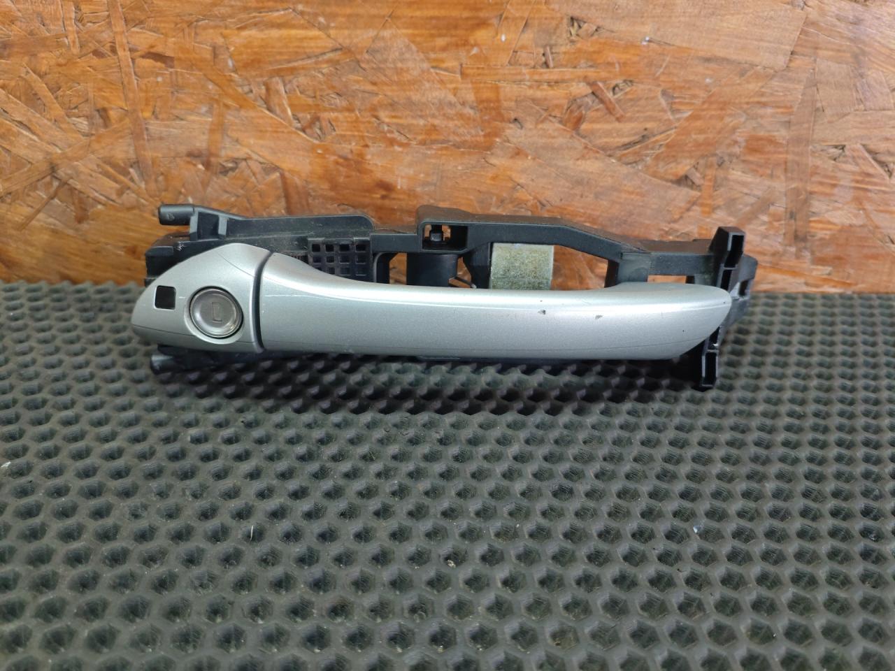 ручка наружная Mercedes-Benz E-Класс W211/S211 2004, 2.7 л., OM 647.961, дизель, МКПП, седан - фото №1