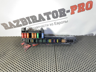 блок предохранителей BMW 5 серия E60/E61 [рестайлинг] E60 2008, 2.0 л., N47 D20 A, дизель, АКПП, 354 titansilber metallic, седан, правый руль, 61146957330