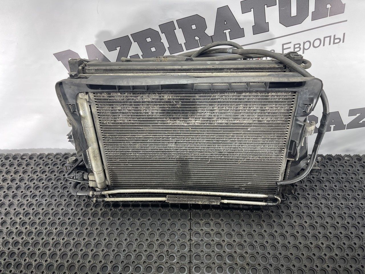 кассета радиаторов Volvo XC90 1 поколение 2006, 2.4 л., D 5244 T, дизель, АКПП, 455 titanium grey pearl, внедорожник 5 дв., правый руль, 31293550 - фото №1