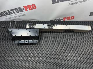 крепеж салона Land Rover Range Rover 3 поколение 2002, 2.9 л., M 57 D 30, дизель, АКПП, внедорожник 5 дв.