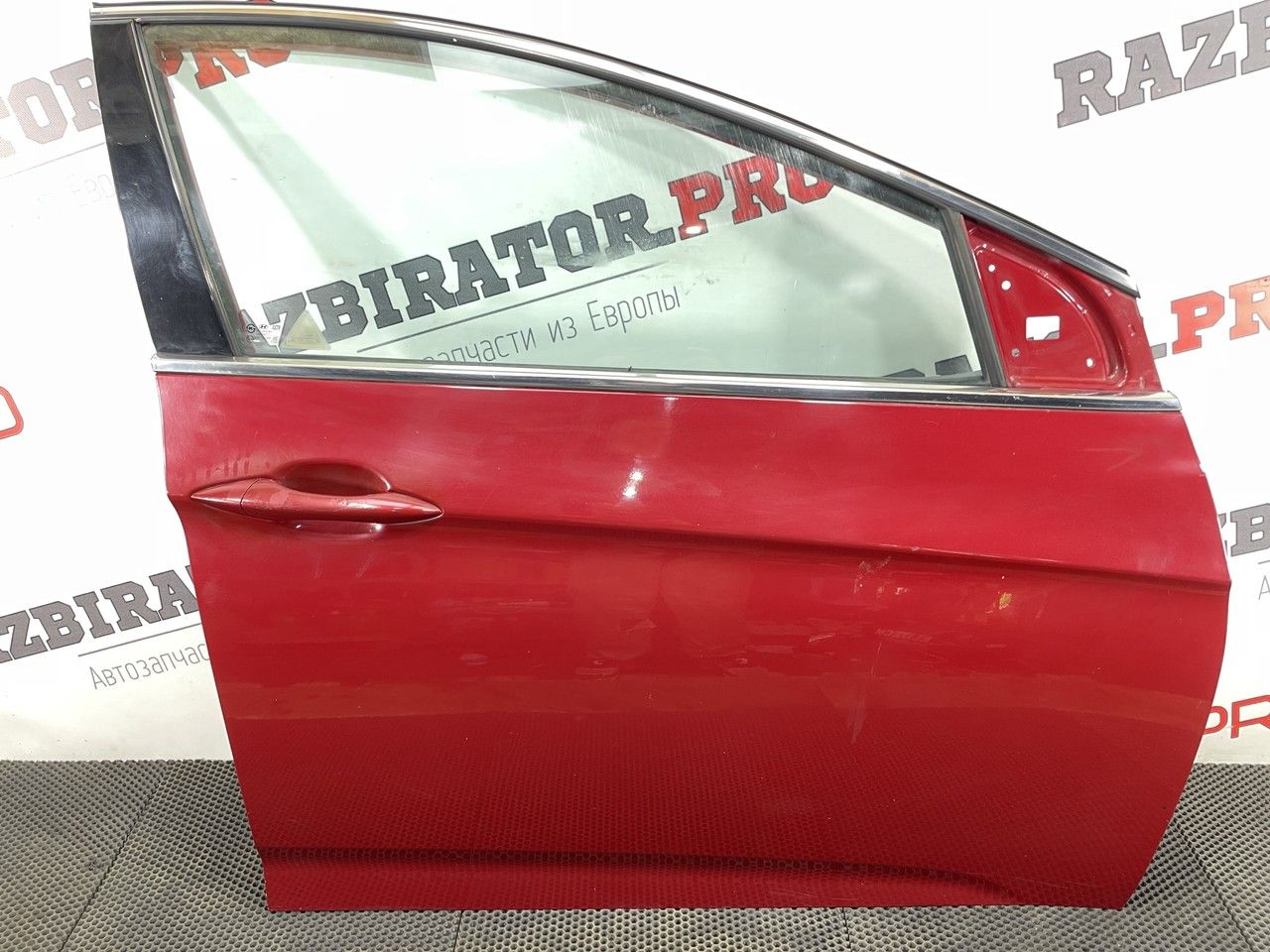 дверь передняя правая Hyundai i40 1 поколение VF 2011, седан, 760043Z000 - фото №1