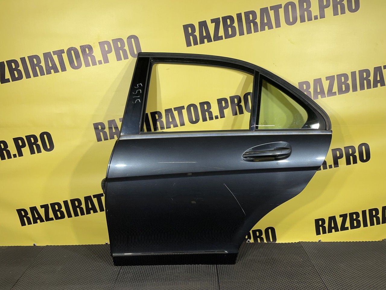 дверь задняя левая Mercedes-Benz C-Класс W204/S204 2007, 1.8 л., M 271.952, бензин, АКПП, седан, A2047300105 - фото №1