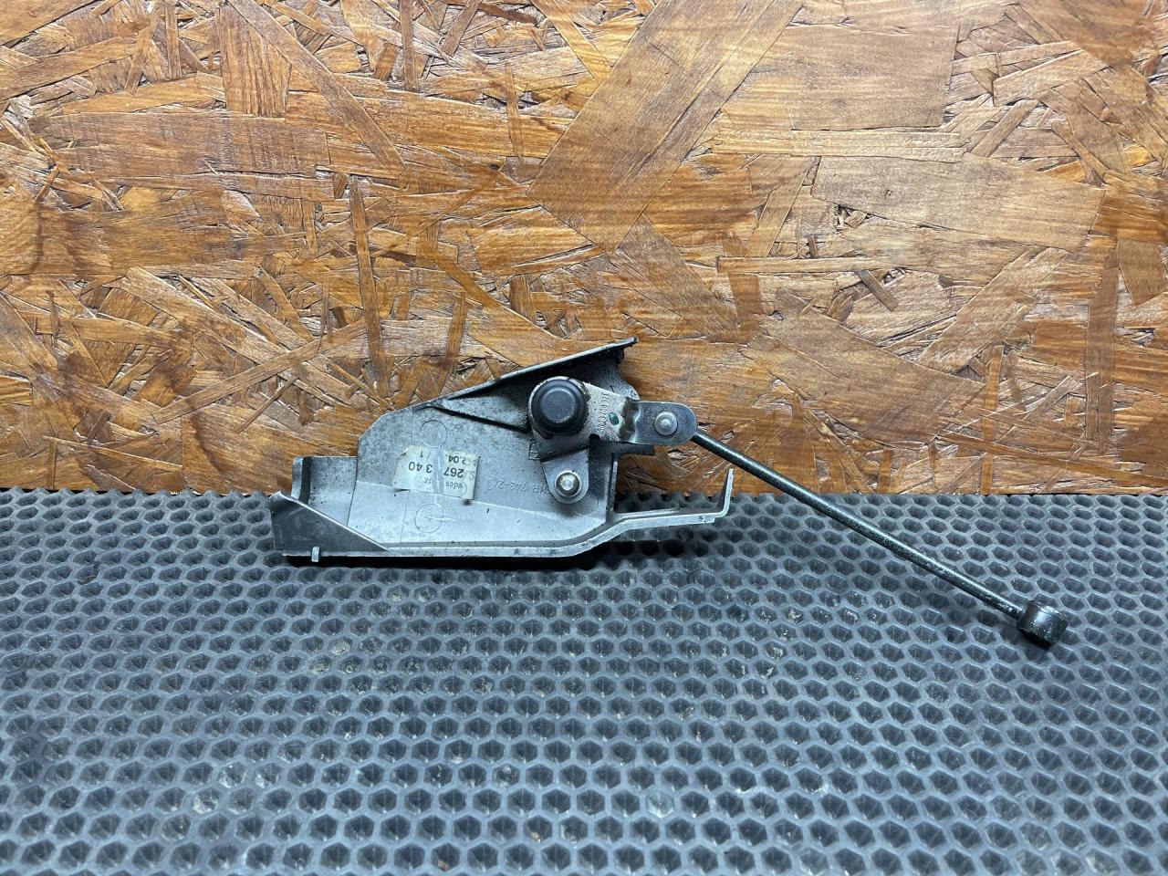 кронштейн (крепление) Mercedes-Benz E-Класс W211/S211 2004, 2.7 л., OM 647.961, дизель, МКПП, седан - фото №1