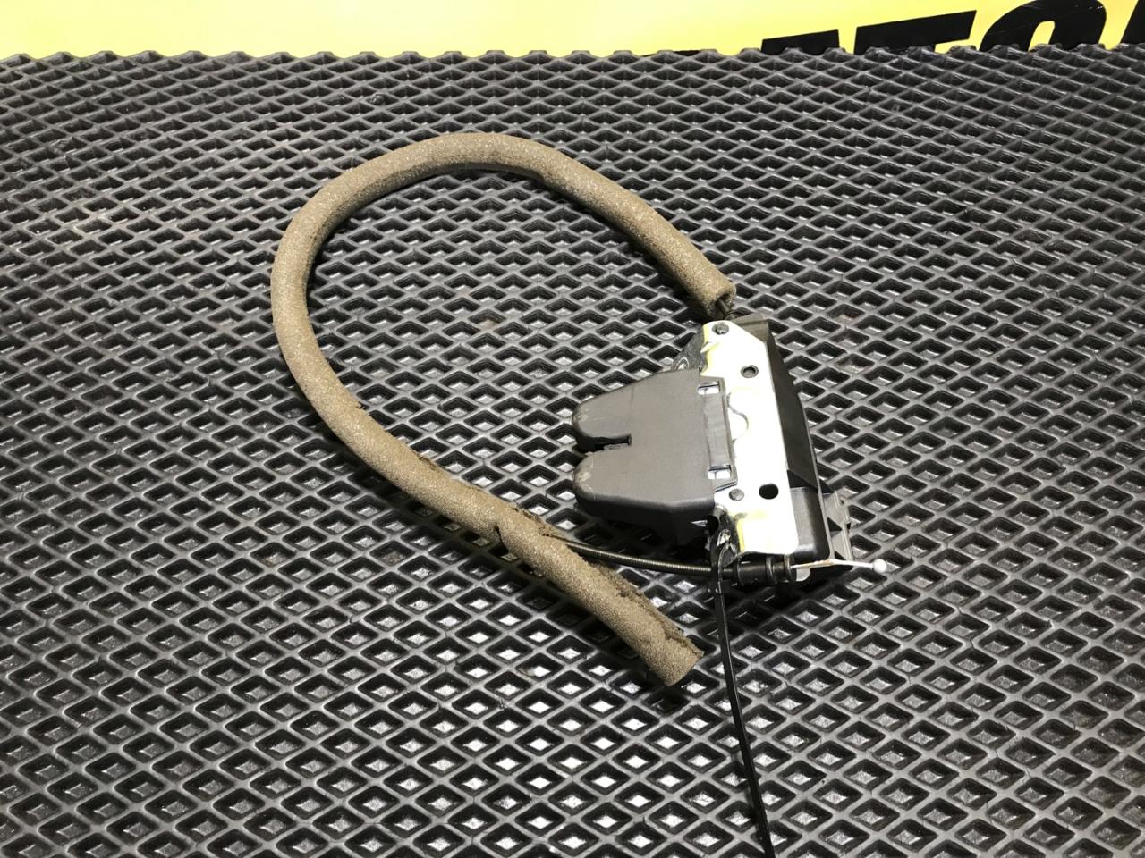 замок багажника Mercedes-Benz E-Класс W212/S212/C207/A207 W212 2009, 2.1 л., OM 651.924, дизель, 6МКПП, 040, седан, задний привод, правый руль, A2047500185 - фото №1