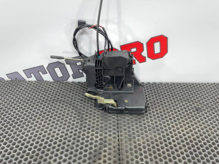 замок двери передней правой Mercedes-Benz C-Класс W203/S203/CL203 [рестайлинг] 2006, 3.5 л., M 272.960, бензин, АКПП, универсал, A2037200435