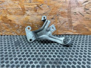 кронштейн двигателя Mercedes-Benz E-Класс W211/S211 2005, 3.0 л., M 272.944, бензин, АКПП, универсал, A2720100240, 2720100240