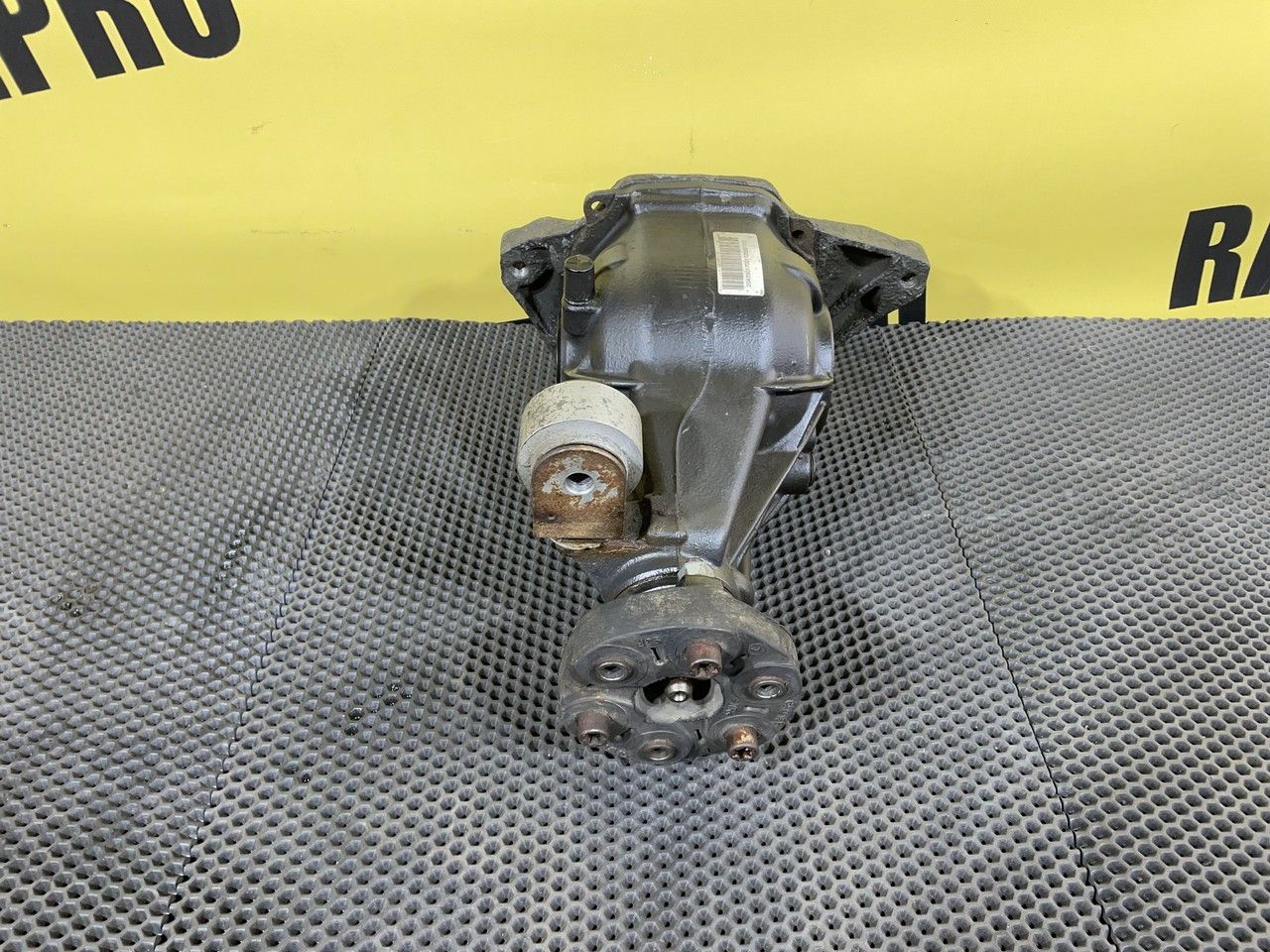 редуктор заднего моста Mercedes-Benz C-Класс W204/S204 2007, 1.8 л., M 271.952, бензин, АКПП, седан, A2043500614 - фото №1