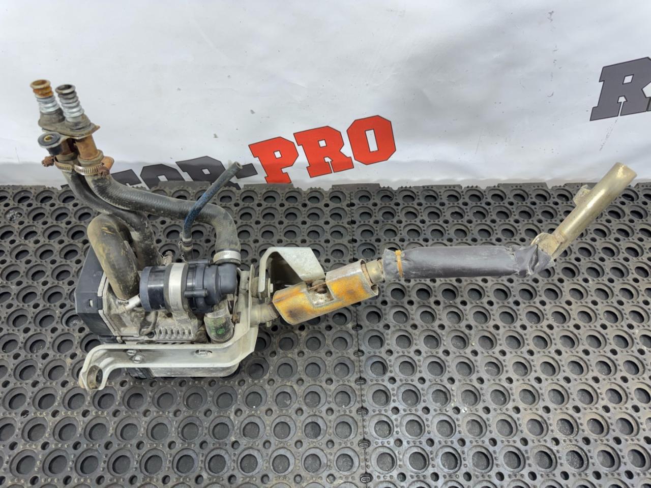 автономный отопитель (Webasto) Land Rover Range Rover 3 поколение 2002, 2.9 л., M 57 D 30, дизель, АКПП, внедорожник 5 дв. - фото №1