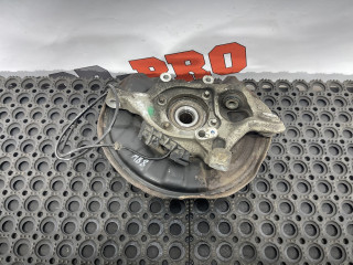 кулак задний правый Mercedes-Benz C-Класс W204 [рестайлинг] 2011, 2.1 л., OM 651.913, дизель, МКПП, 040u, седан, правый руль, A2043503208